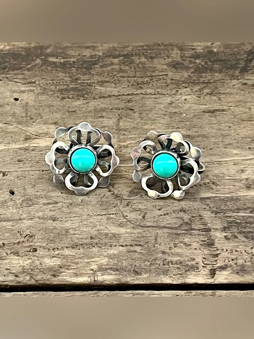 Vintage Mexican Sterling Silver Turquoise Flower Screw Back Earrings 1 inch